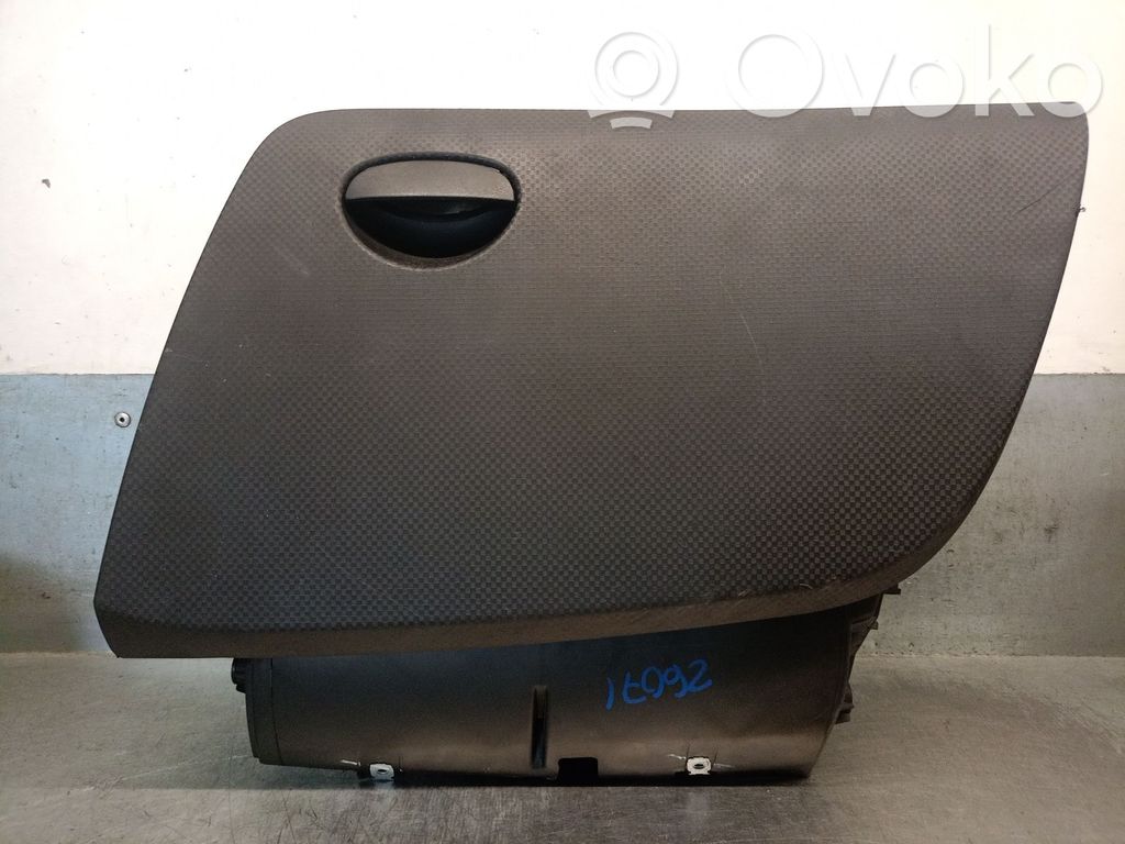 Seat Altea Handschuhfach 