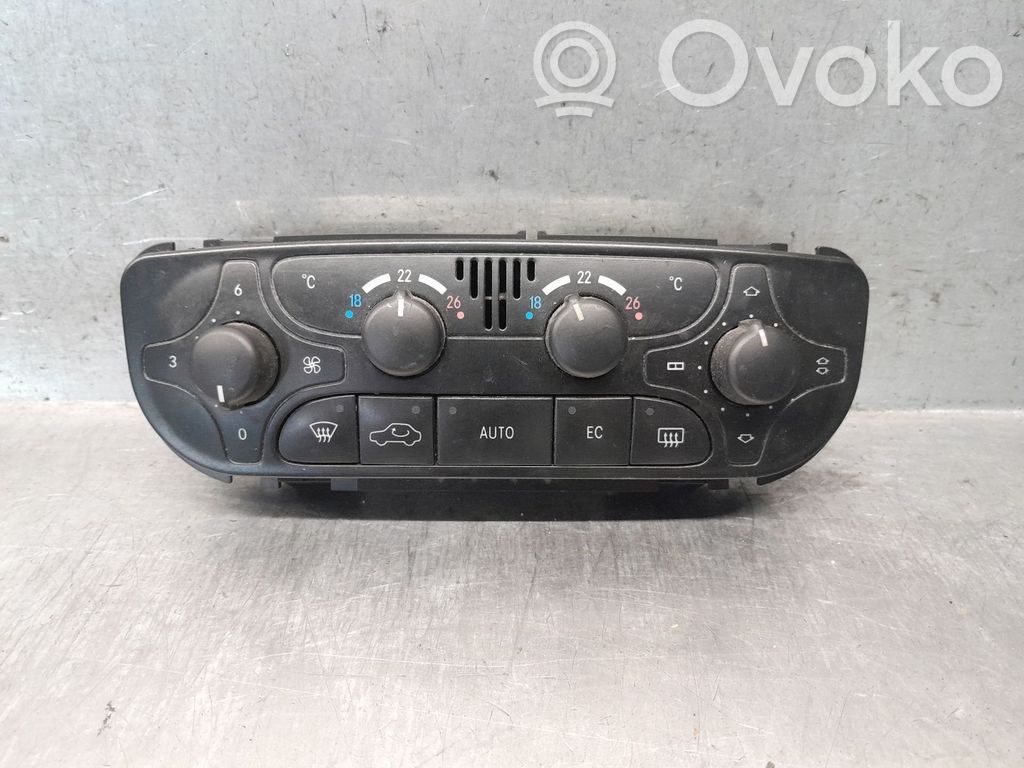 Mercedes-Benz C W203 Unitate control climatizare 