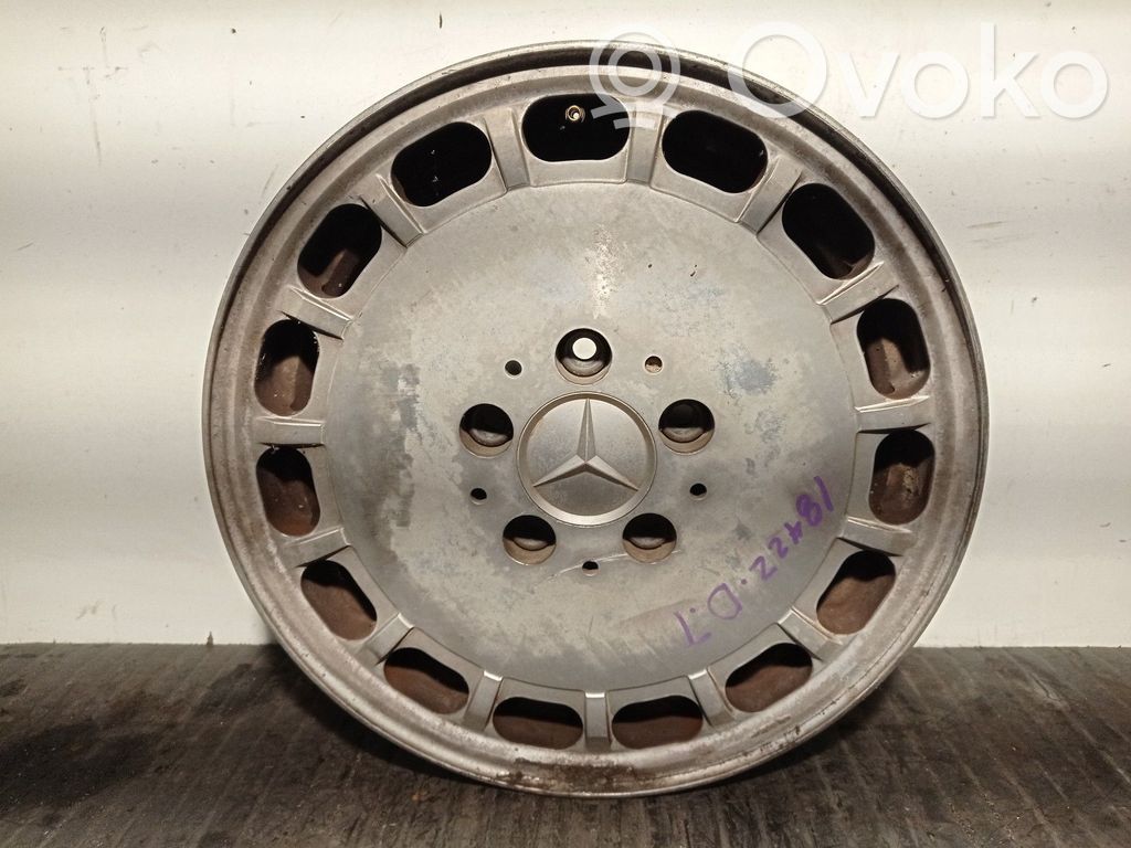 Mercedes-Benz E W124 R18-alumiinivanne