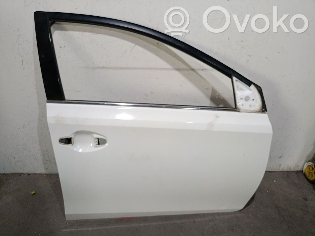 Toyota Auris E180 Tür vorne 