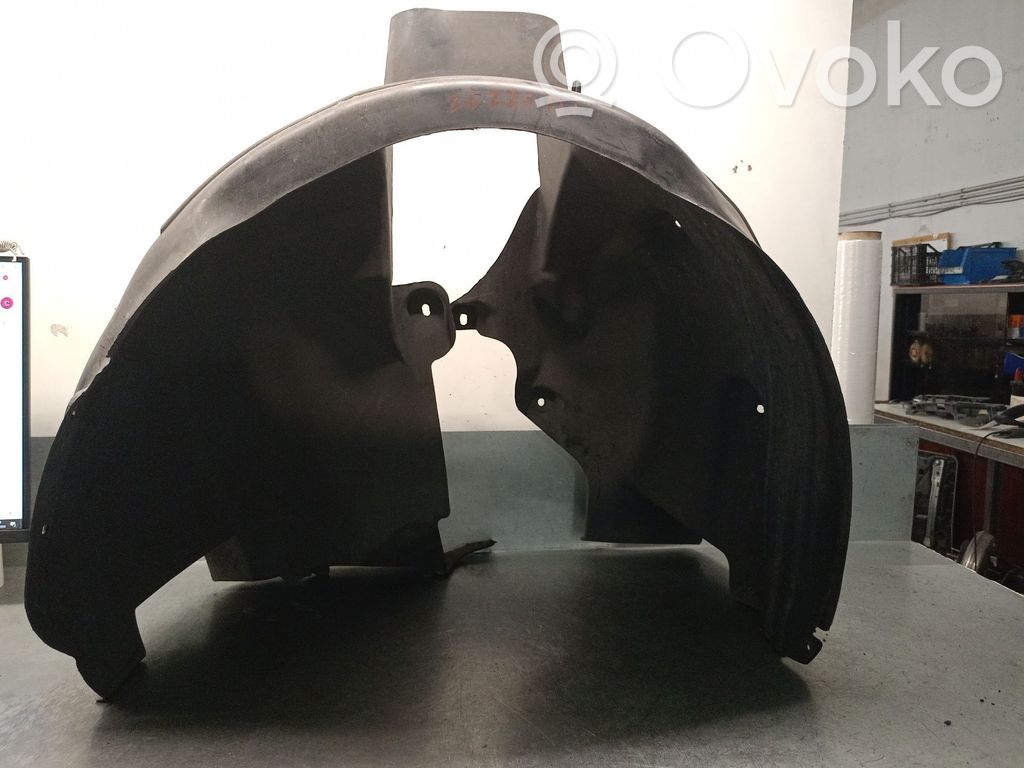 Opel Vivaro Rivestimento paraspruzzi passaruota anteriore 