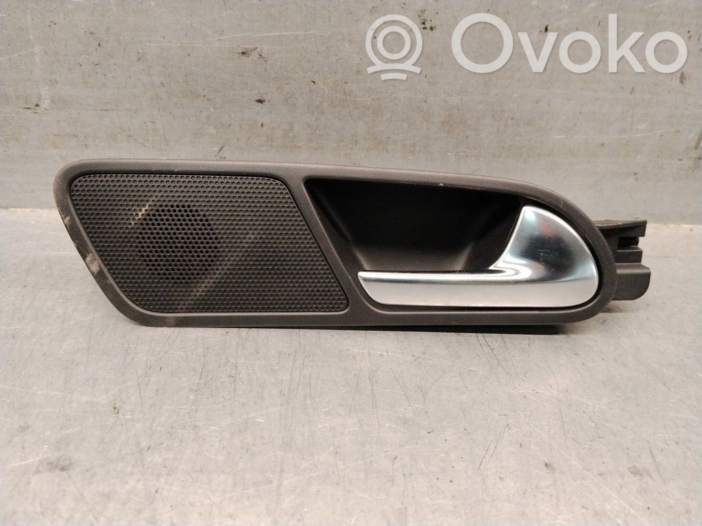 Volkswagen Tiguan Manecilla interna puerta trasera