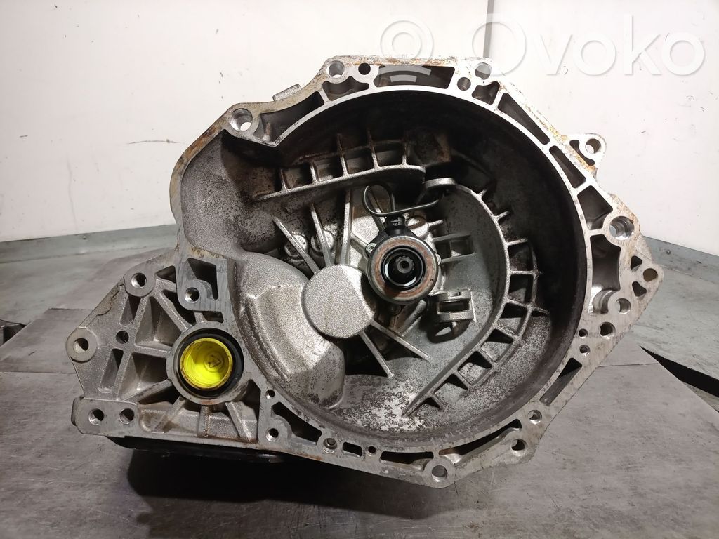Opel Corsa D Cutie viteze manuală cu 5 trepte 