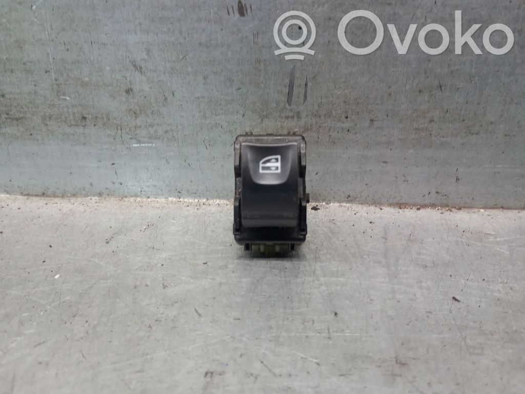 Renault Trafic III (X82) Включатель электрических окон