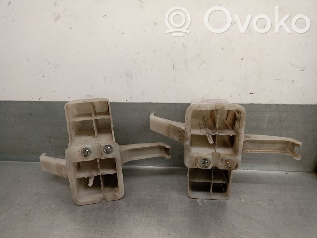 Front bumper mounting bracket   96489187,96489185