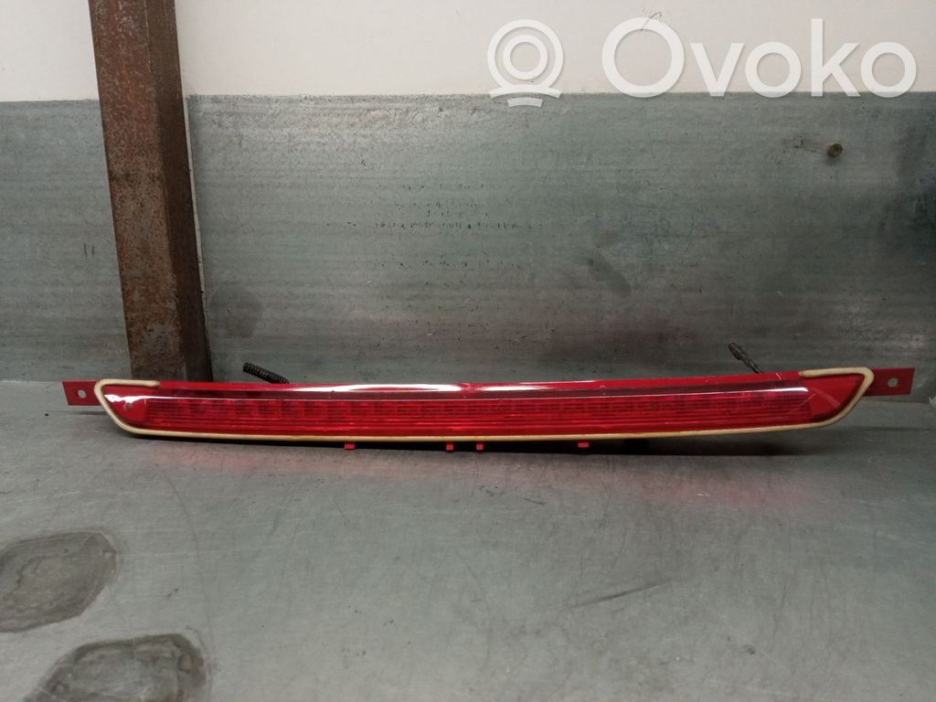 Volkswagen Golf SportWagen Kolmas/lisäjarruvalo 