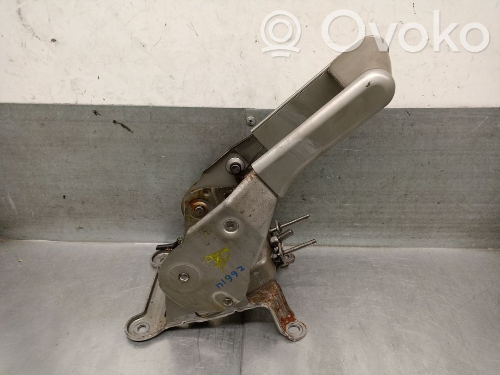 Renault Megane II Hand brake release handle 