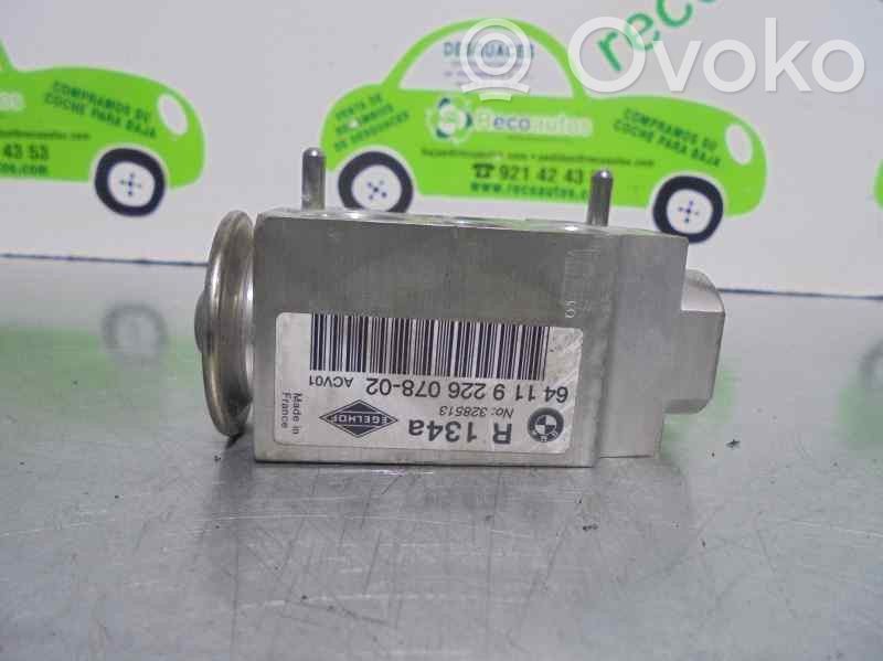 BMW 3 E90 E91 Radiador de refrigeración del A/C (condensador) 