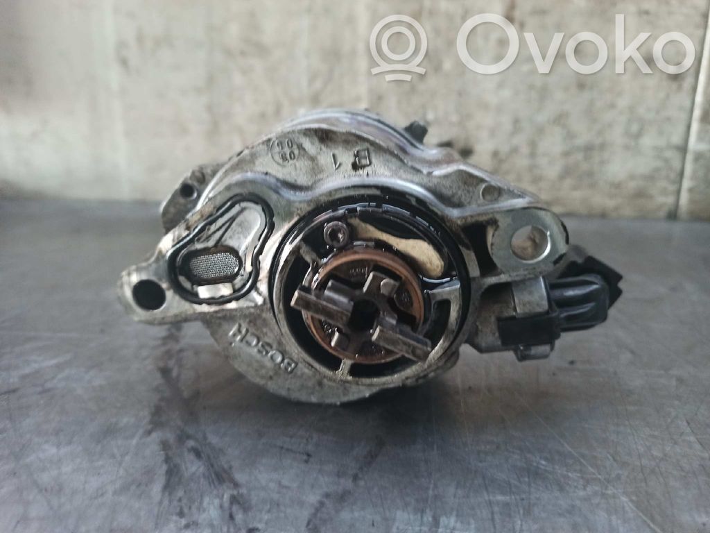Citroen C4 Aircross Alipainepumppu