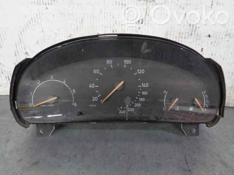 Saab 9-3 Ver1 Geschwindigkeitsmesser Cockpit