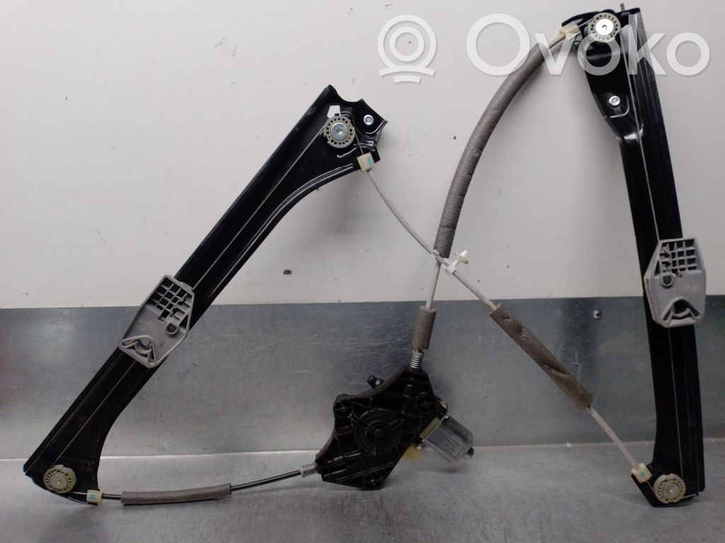 Skoda Superb B8 (3V) Front door manual window regulator 