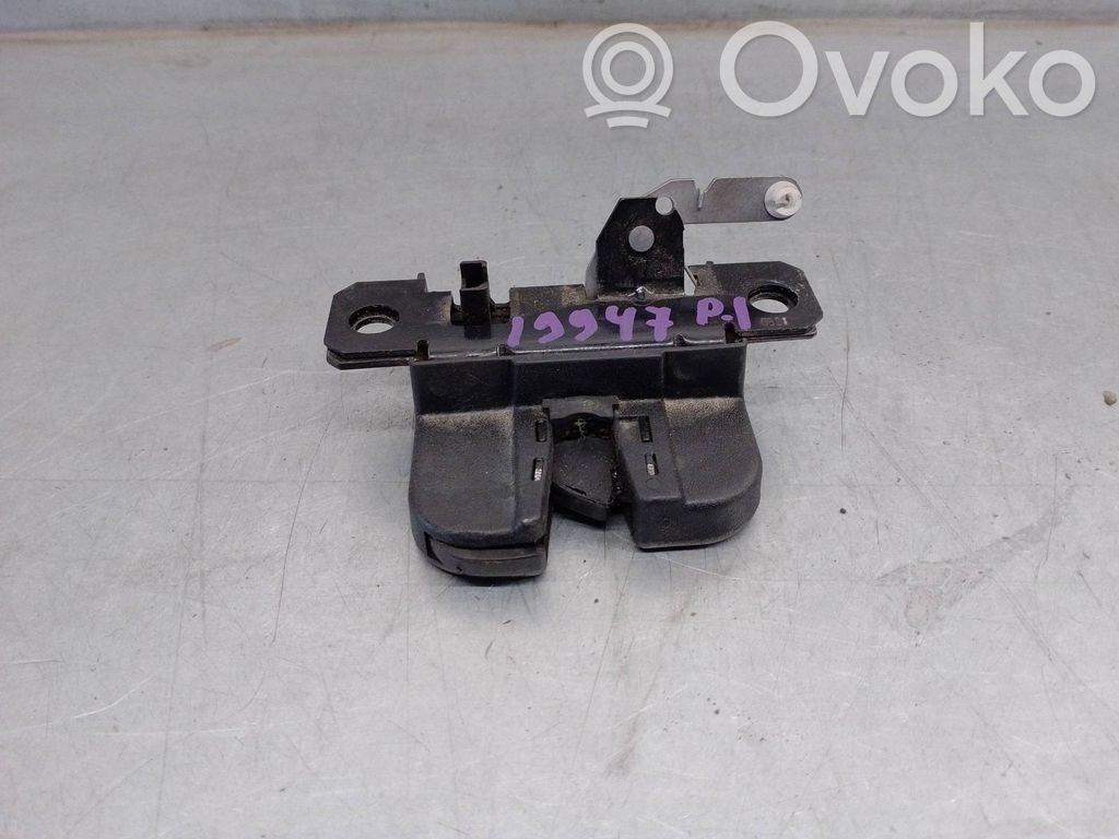 Volkswagen Caddy Rear door lock 