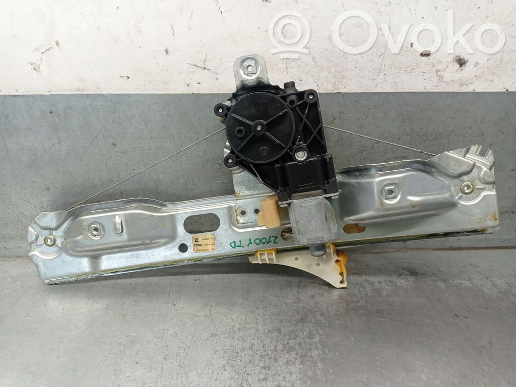 Saab 9-5 Takaoven ikkunan nostin moottorilla 