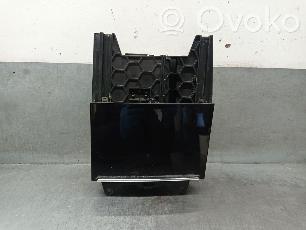 Skoda Karoq Handschuhfach 
