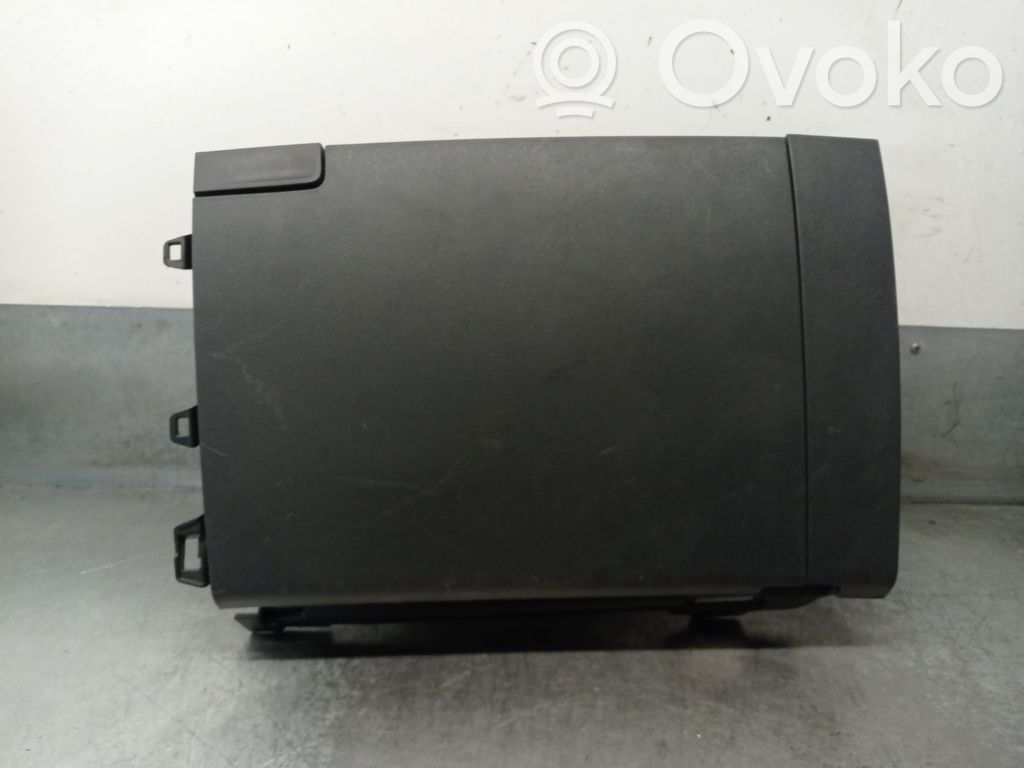 Skoda Karoq Handschuhfach 