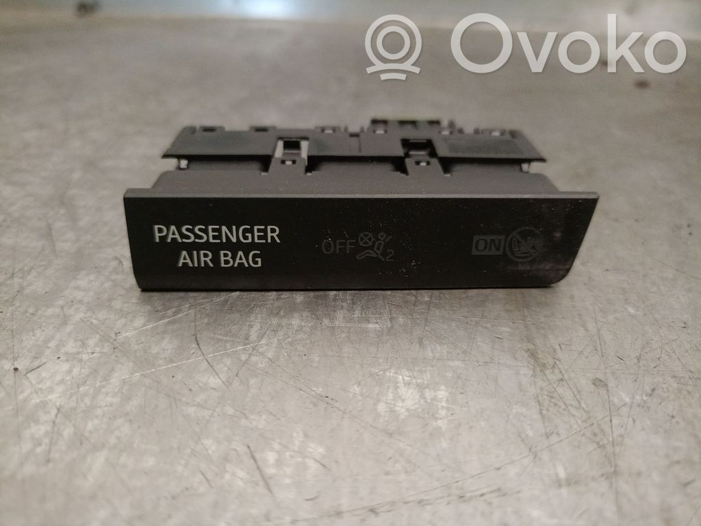 Seat Leon (5F) Head Up Display HUD