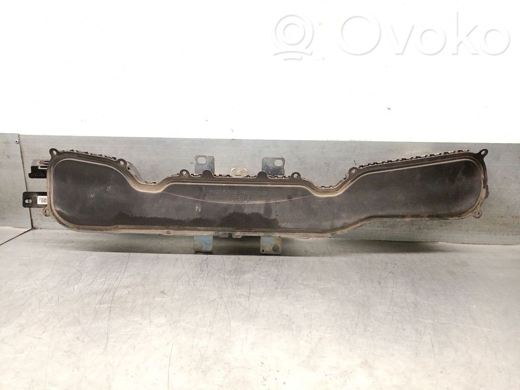 Volvo V40 Sivuturvatyyny 