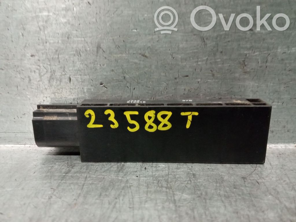 Audi Q3 F3 Antena radiowa