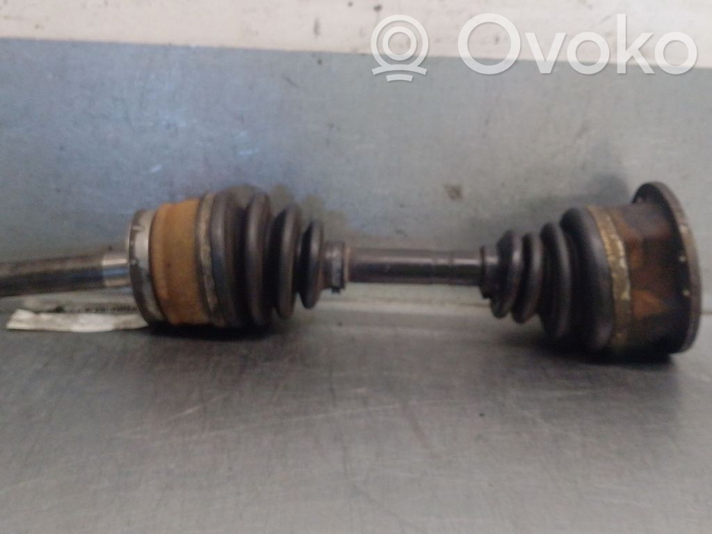 Nissan Terrano Etuvetoakseli 