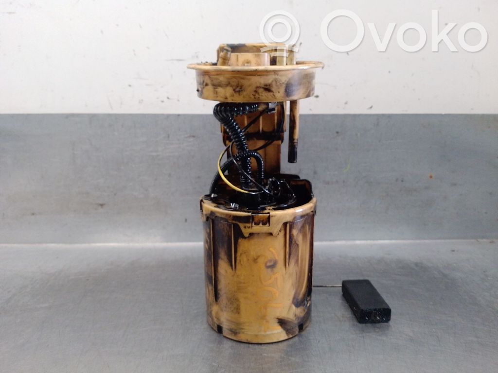 Volkswagen Caddy Bomba interna de combustible 