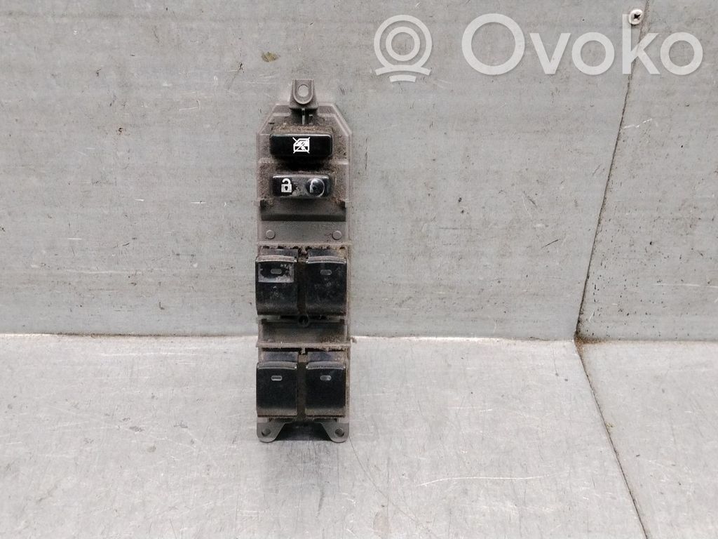 Toyota Auris E180 Przyciski szyb 