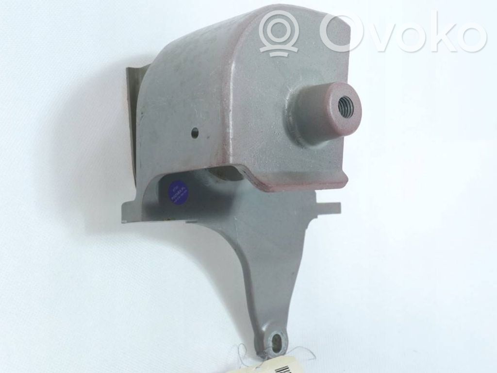 Tesla Model S Engine mounting bracket 