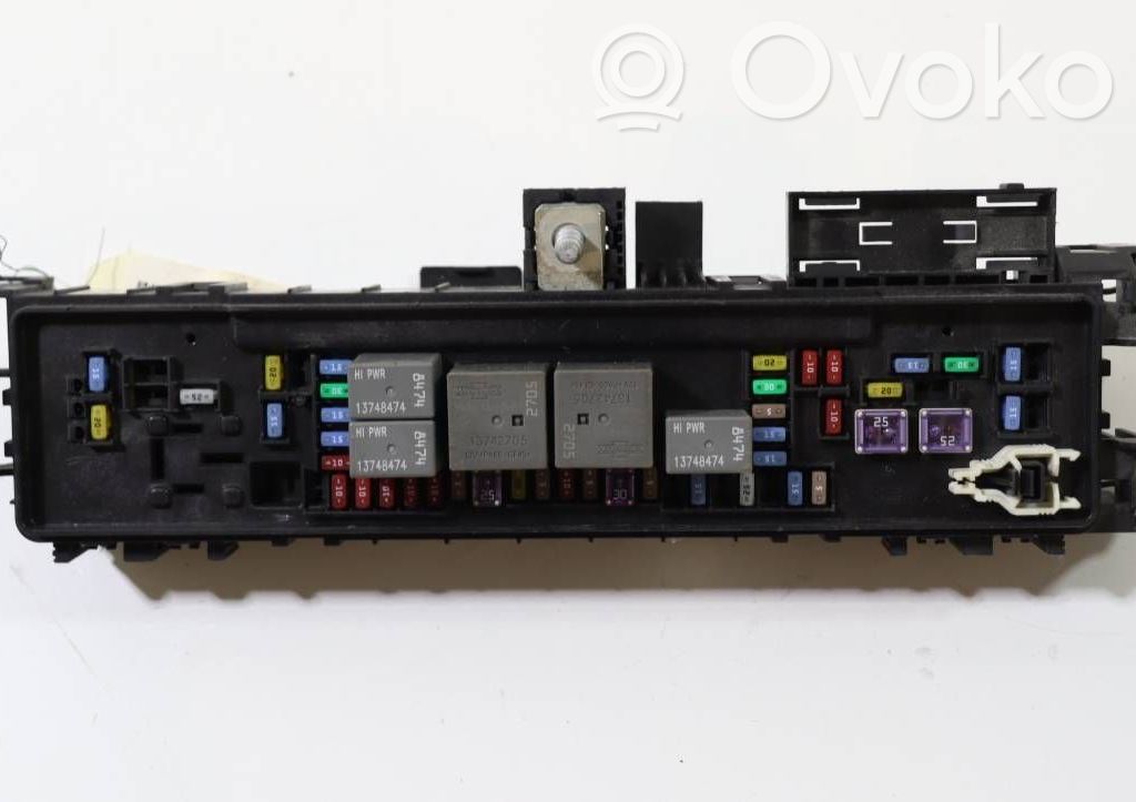 Tesla Model X Fuse module 
