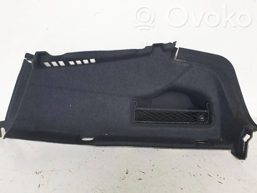 Audi A6 C7 Boczek / Tapicerka / bagażnika 