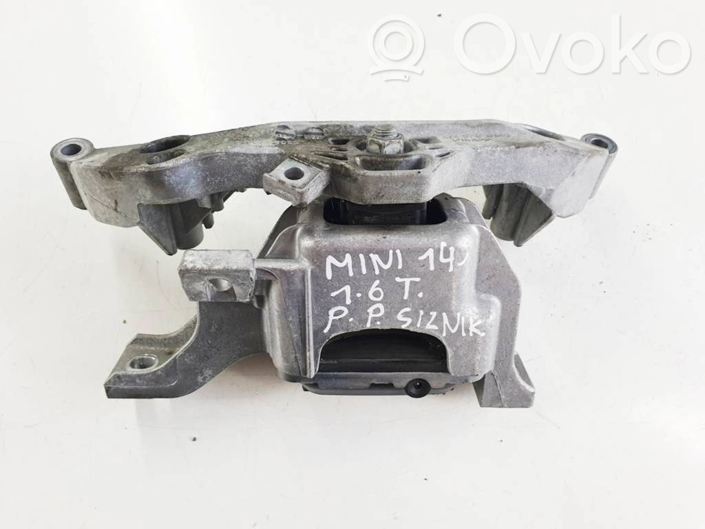 Mini Cooper Countryman R60 Engine mount bracket 
