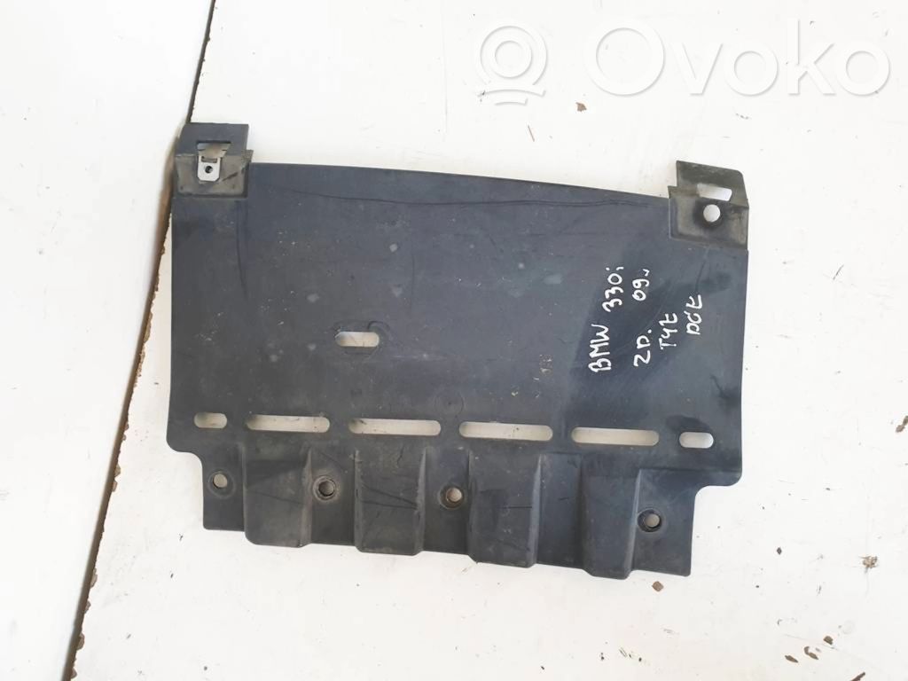 BMW 3 E92 E93 Galinio bamperio dugno apsauga 