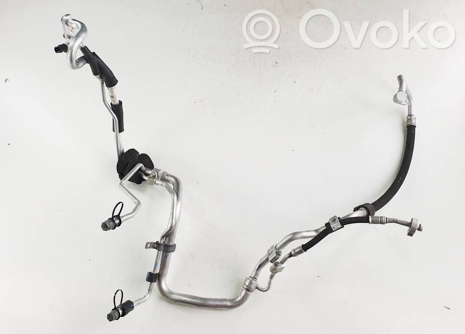 Jaguar E-Pace Air conditioning (A/C) pipe/hose 