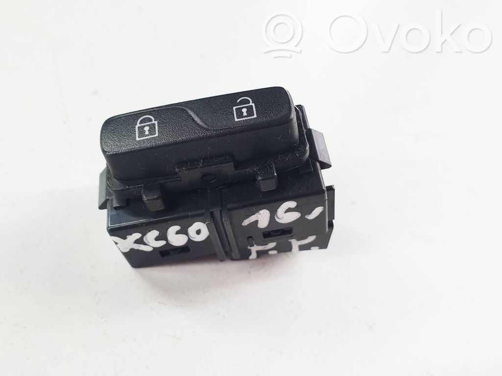 Volvo XC60 Central locking switch button 