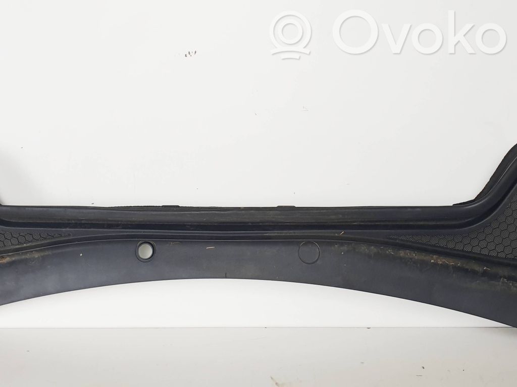 Ford Focus Wiper trim 