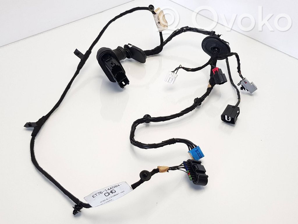 Ford Transit Courier Cableado de puerta delantera 