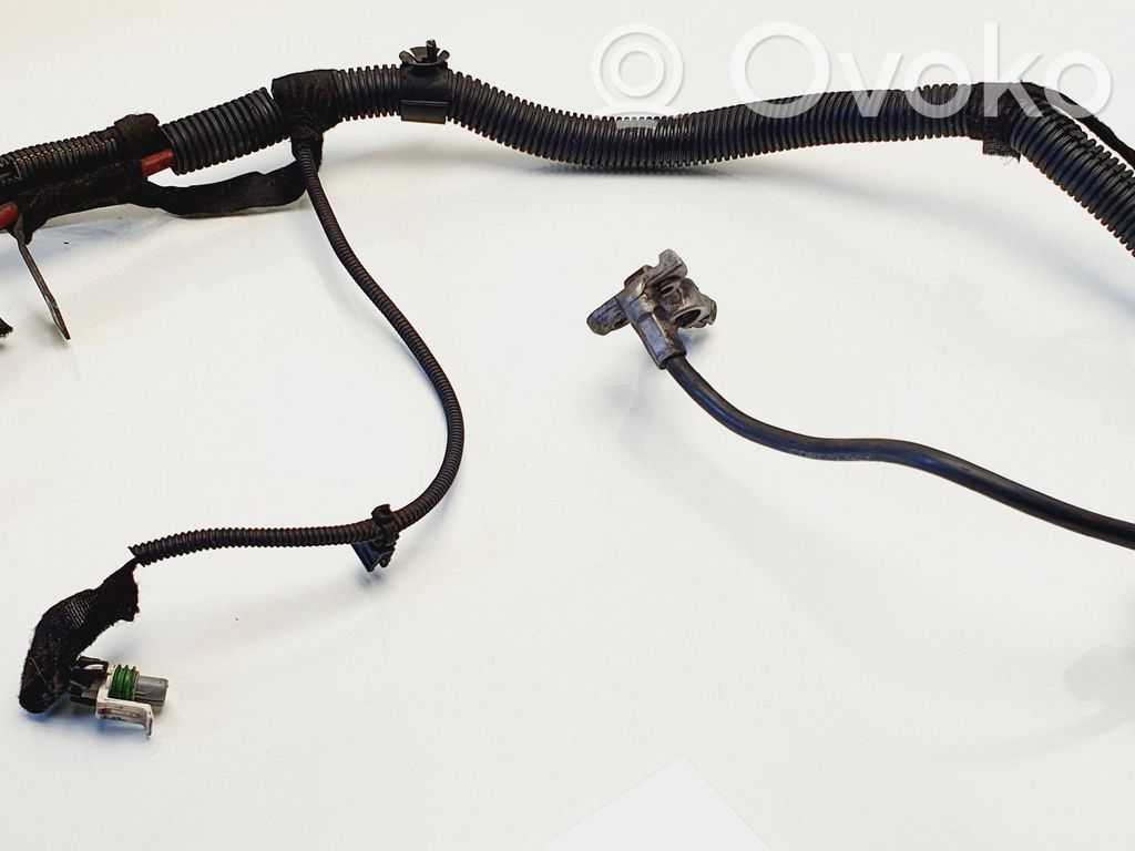 Opel Corsa D Плюсовый провод (аккумулятора) 