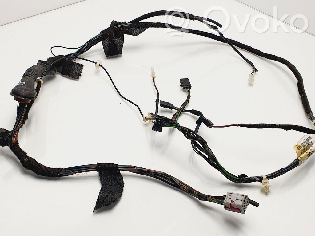 Opel Corsa D Arnés de cableado de la puerta trasera/maletero 