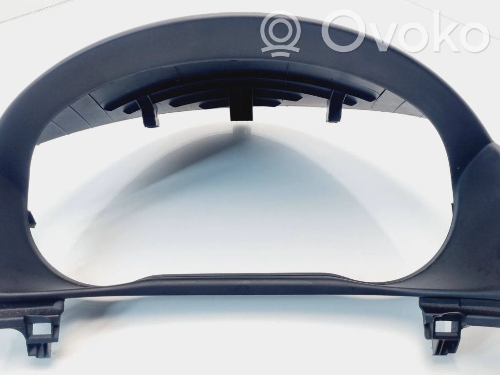 Mazda 3 I Dashboard trim 