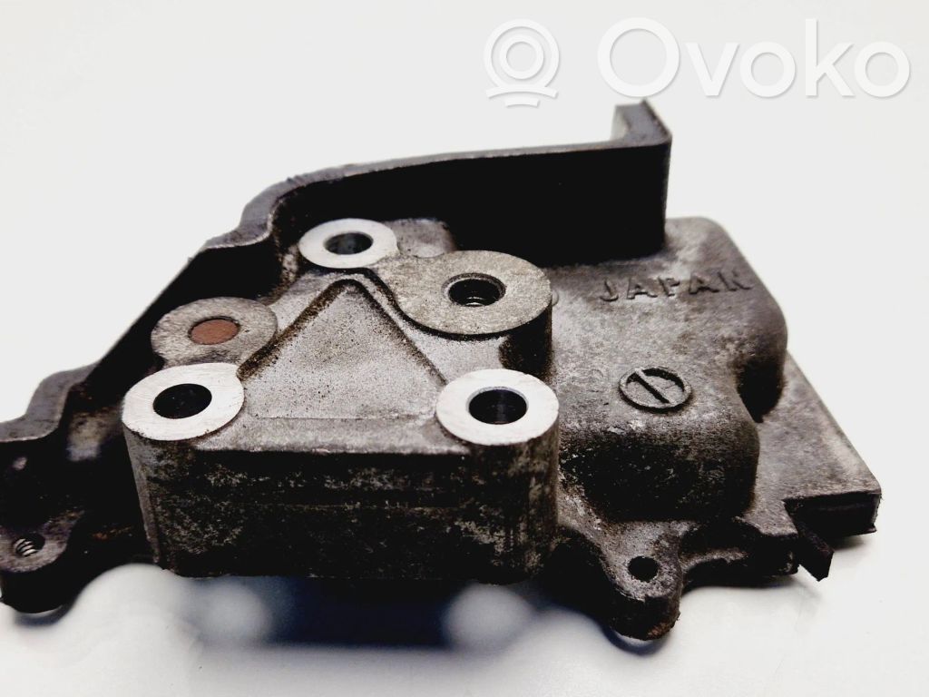 Engine mounting bracket   030403