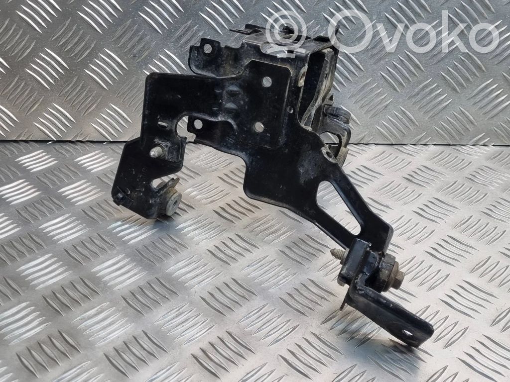 Opel Astra H ABS pump bracket 