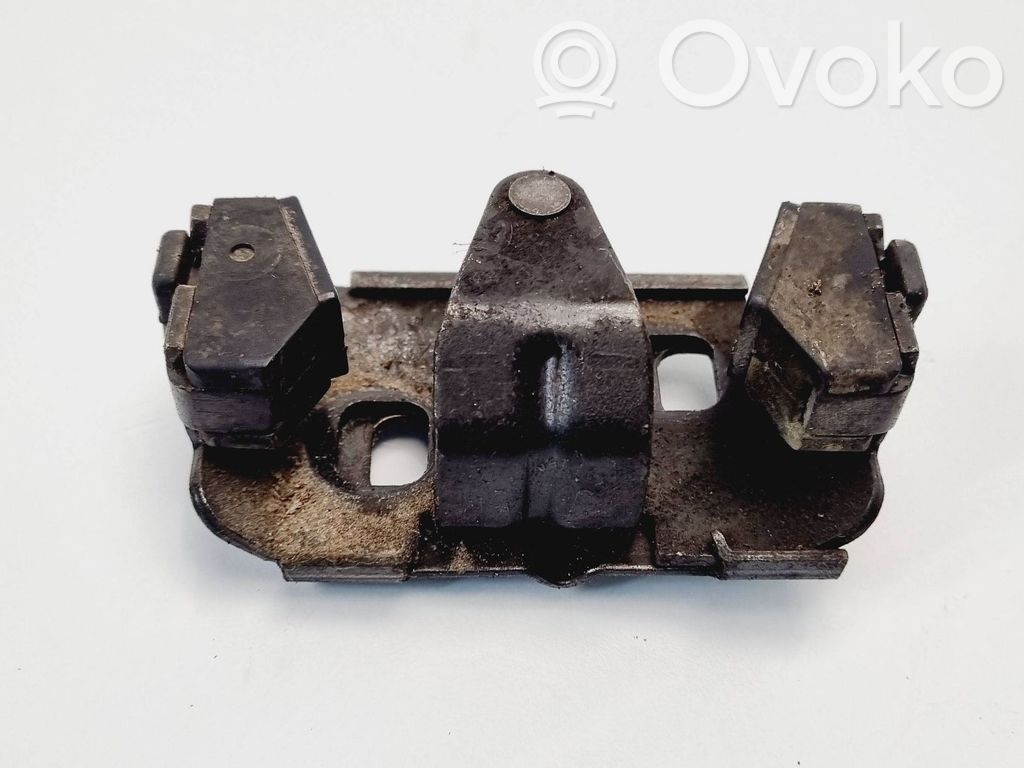 Volvo S80 Trunk lock loop 
