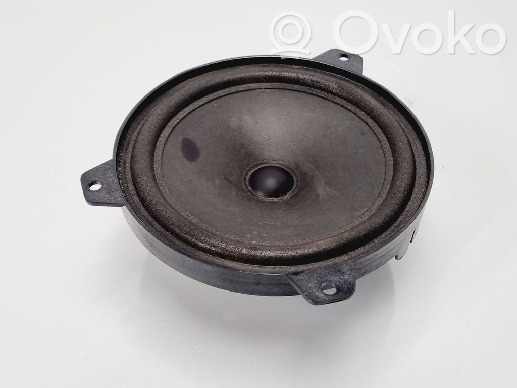 Altavoz del panel   5469122,491843070306,617383683