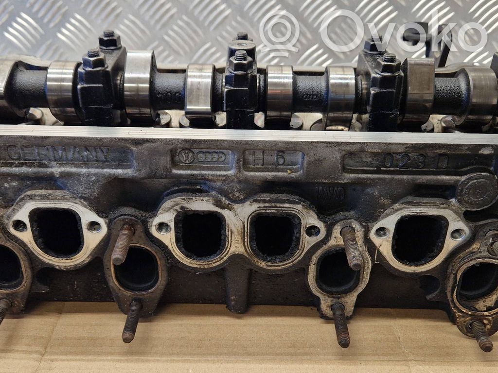 Volkswagen PASSAT B5 Engine head 