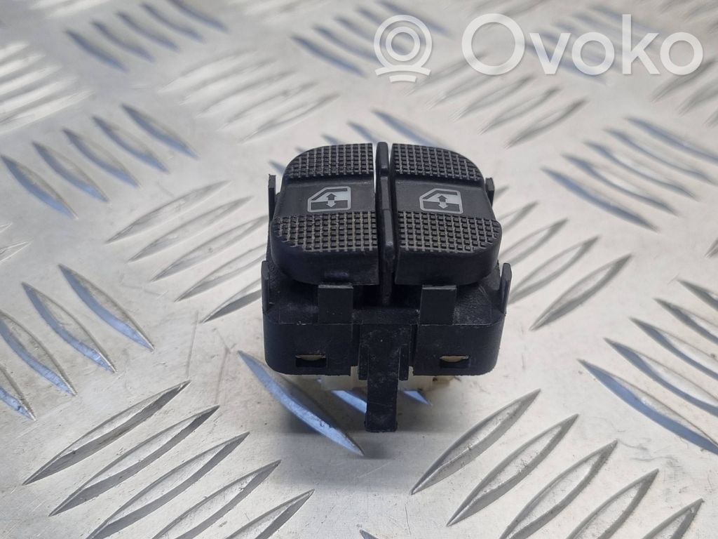 Seat Alhambra (Mk1) Electric window control switch 