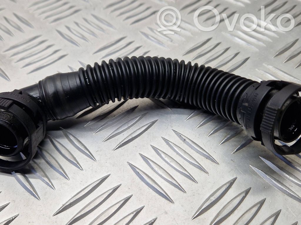 Volkswagen PASSAT B8 Conductă/furtun aerisire 