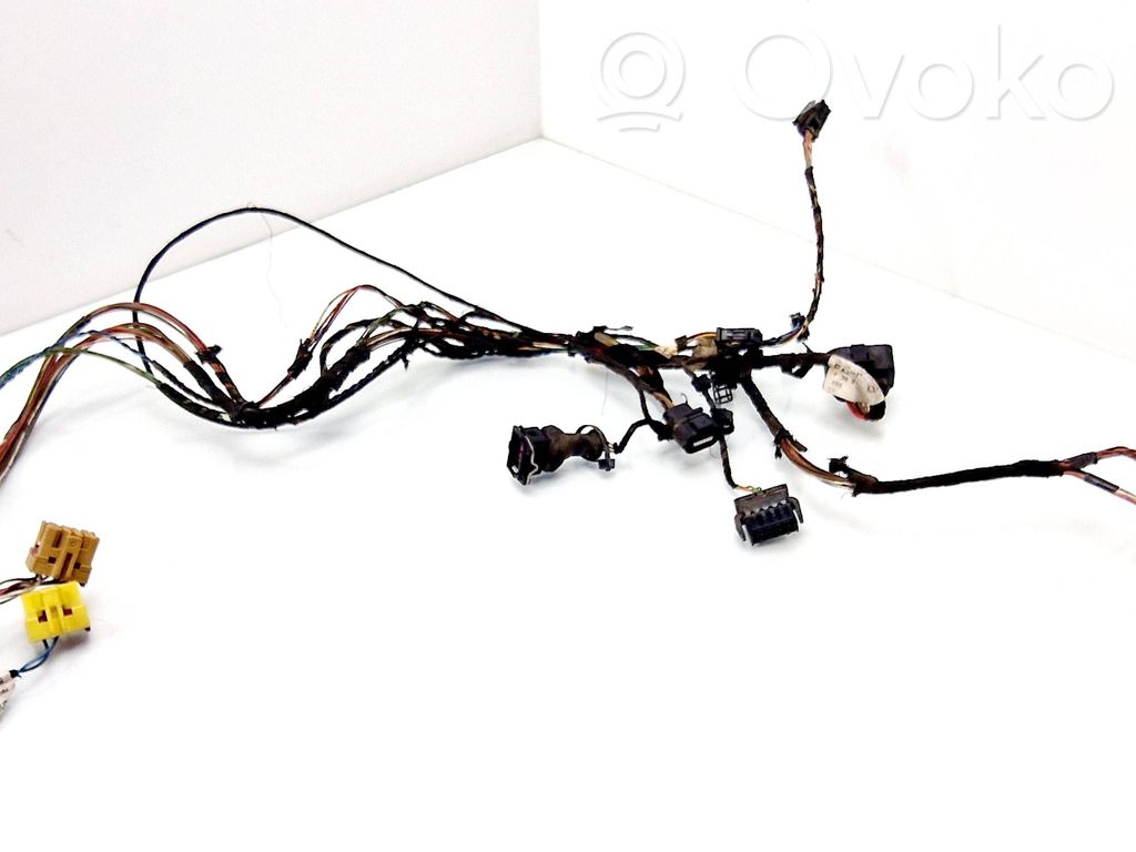 Cableado de puerta delantera   8D1971663AL,8D1971807AN,8D1972235B,8D1971733D