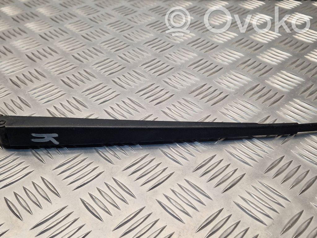Audi A4 S4 B5 8D Braccio della spazzola tergicristallo anteriore 