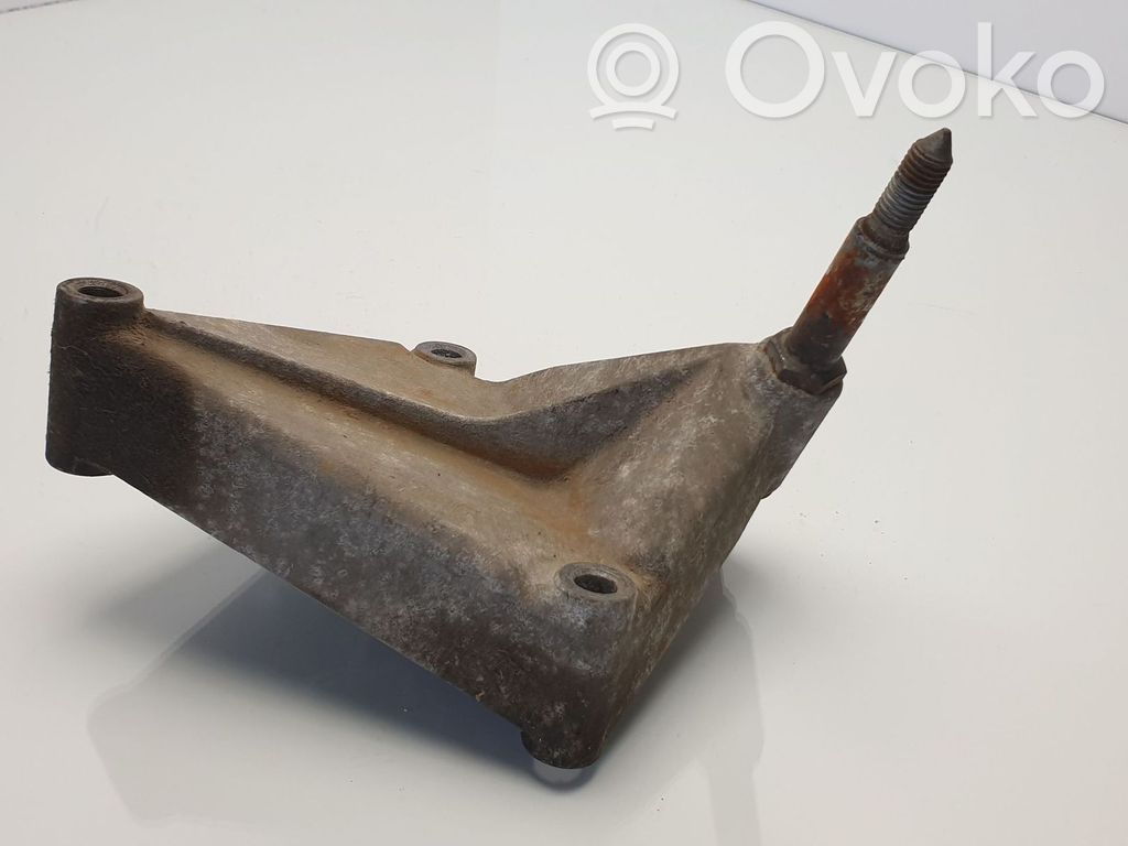 Engine mounting bracket   7700832251