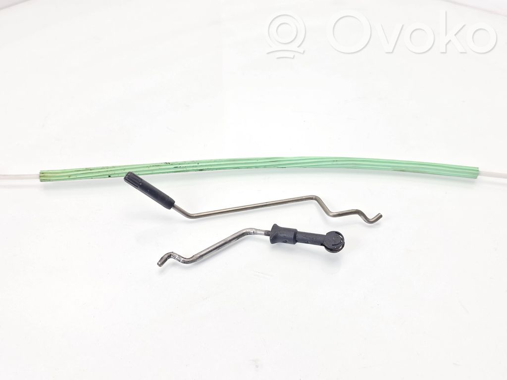 Línea de cable de puerta trasera