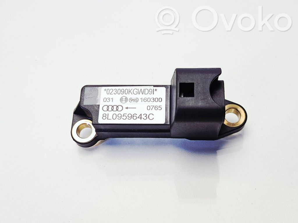 Airbagsensor Crashsensor Drucksensor   8L0959643C