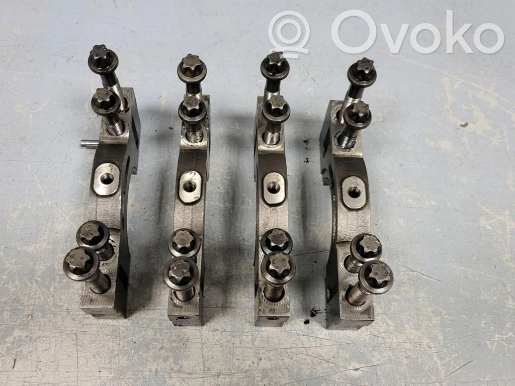 Audi A4 S4 B6 8E 8H Crankshaft holder bracket 